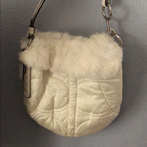 Coach Handbags - Coach Hand Bag Coach Handbags - Coach Hand Bag